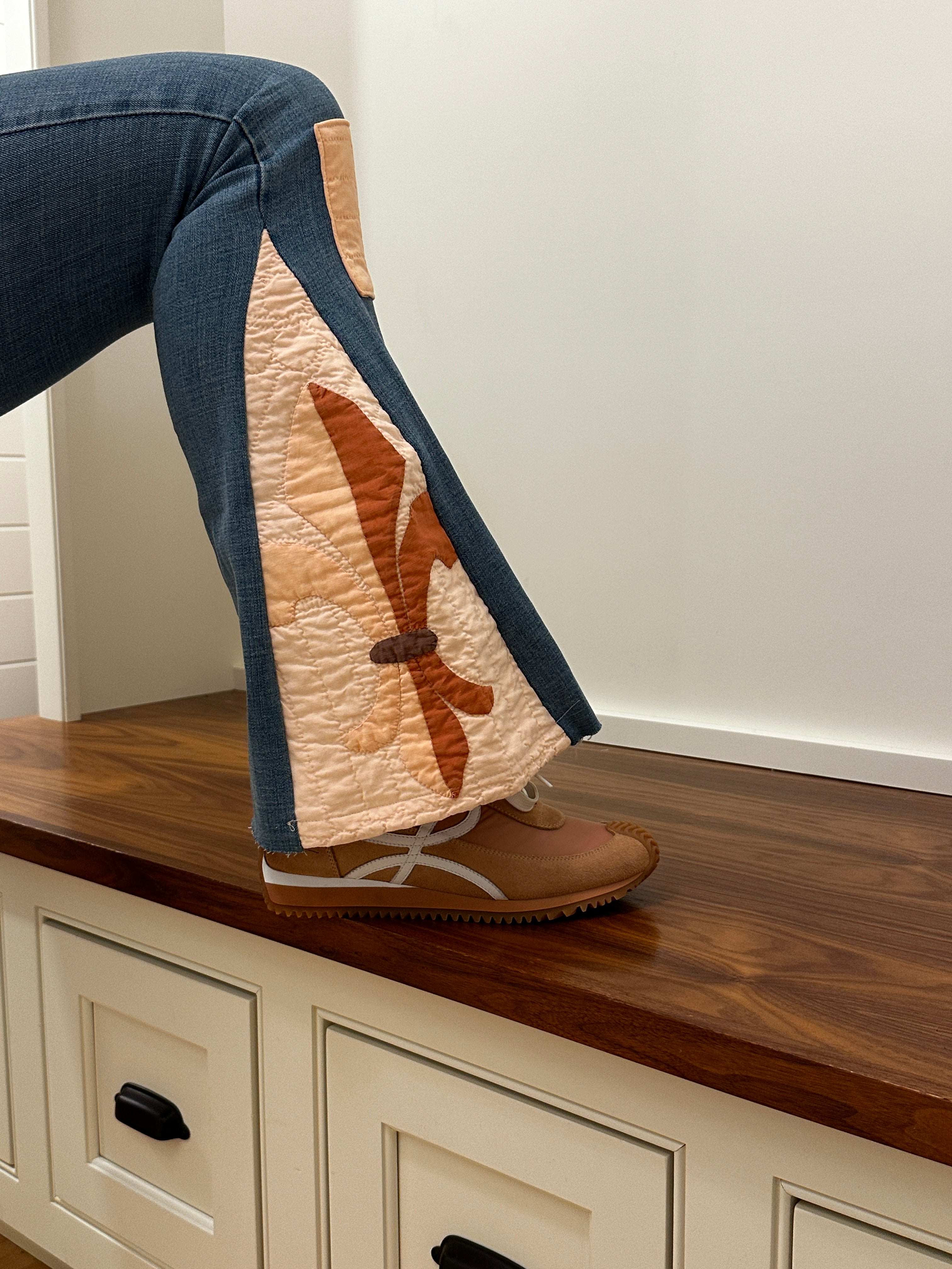 Fleur-de-Lis Quilt Kicks