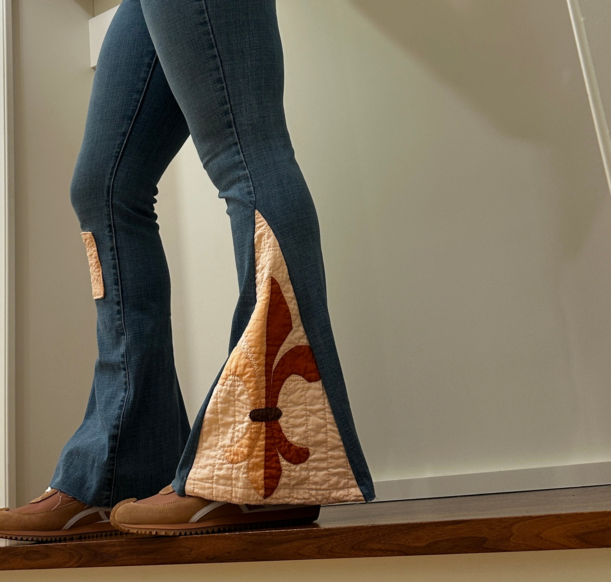 Fleur-de-Lis Quilt Kicks