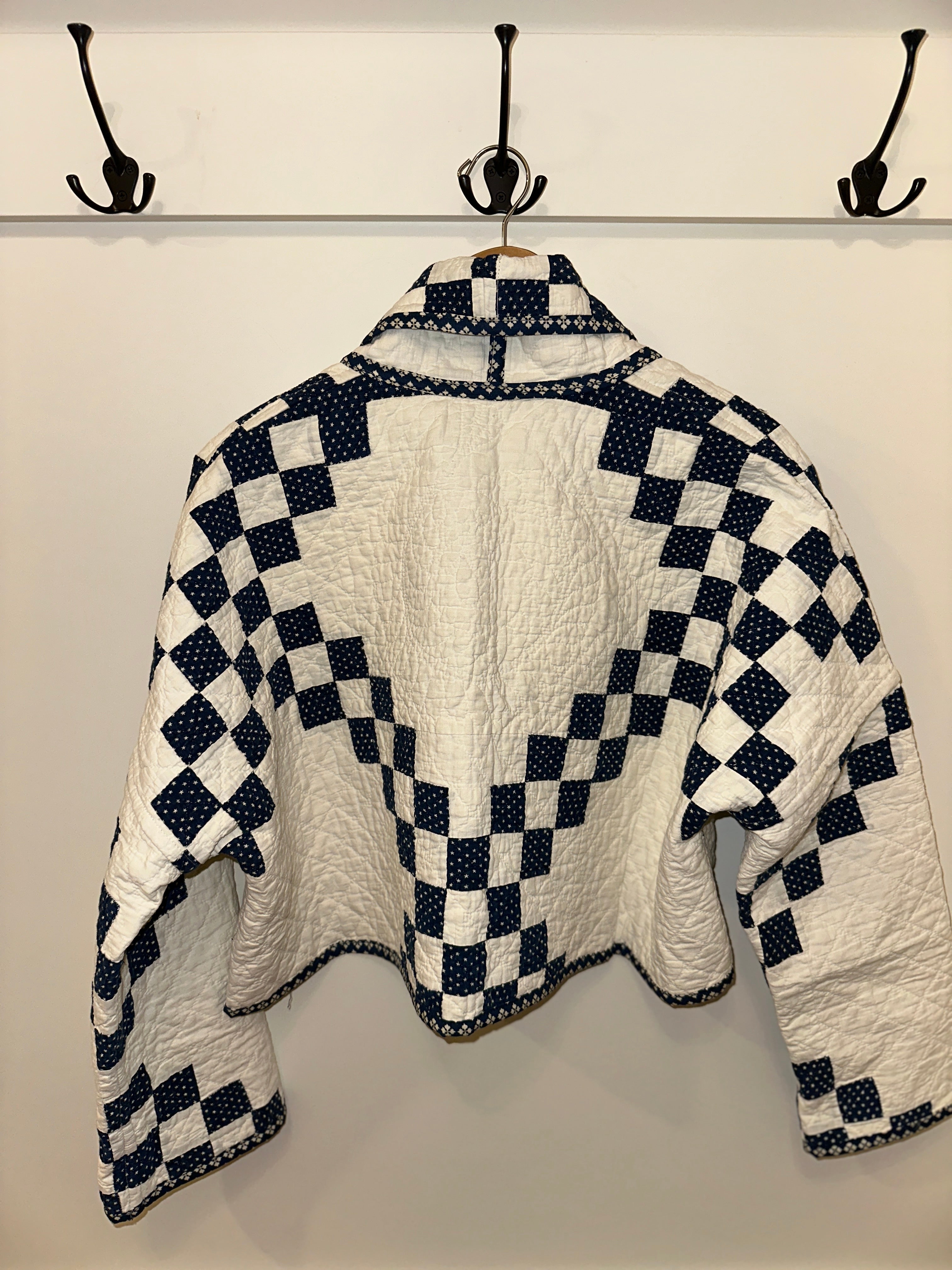 Navy & White Double Irish Chain